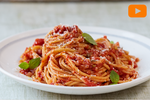 Rețetă Spaghete cu carne tocată și sos de roșii (VIDEO)
